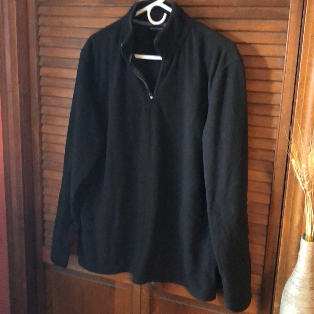 Brand new men’s fleece pullover